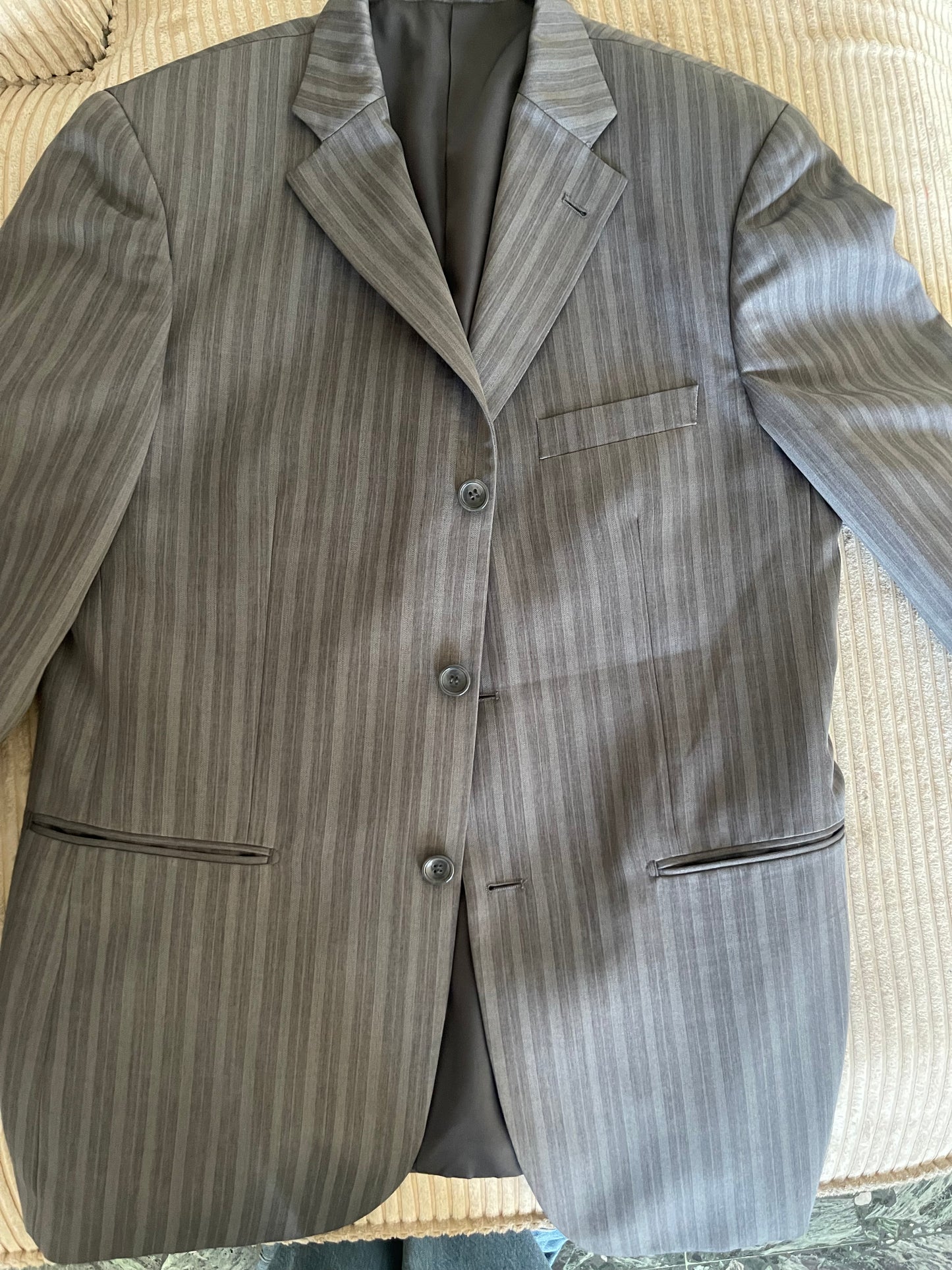 Blazer en laine à rayures grises oversize – Élégance intemporelle (taille 36 à 40)