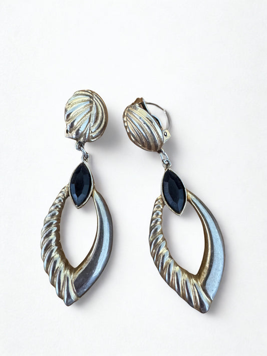 Clips d’oreilles pendants vintage – Bicolore doré/argent & pierre noire – Années 80